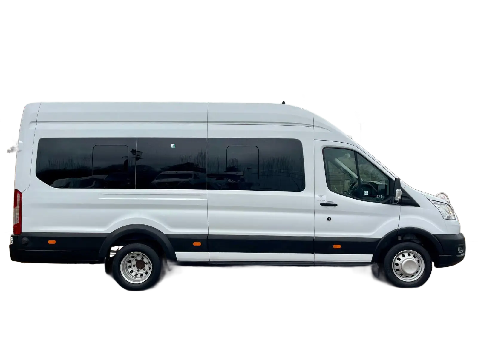 Airport minibus transfer service Pontefract